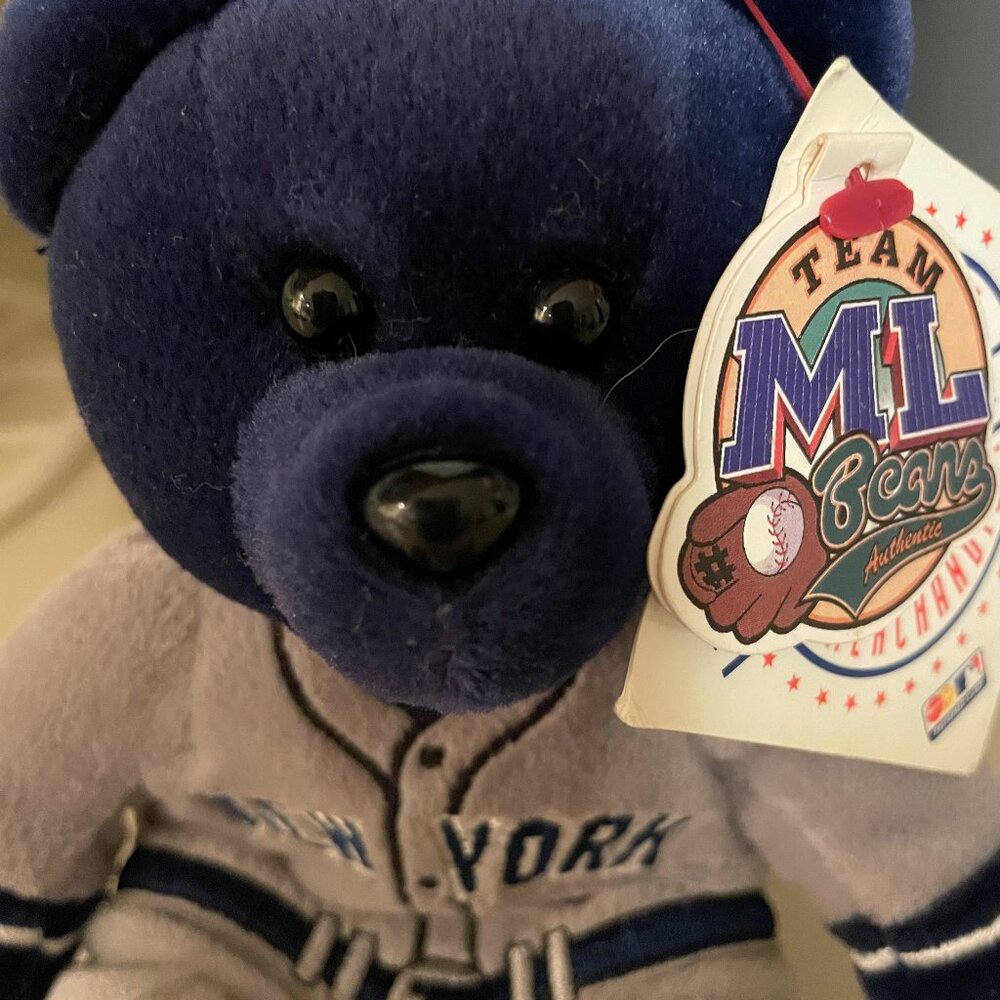 TEAM MLB NY YANKEE BEAR (BEANIE PLUSH) NWT
